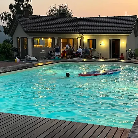 10 Personnes Acces Pmr Aux Normes Avec Grande Piscine Sapois (Vosges)