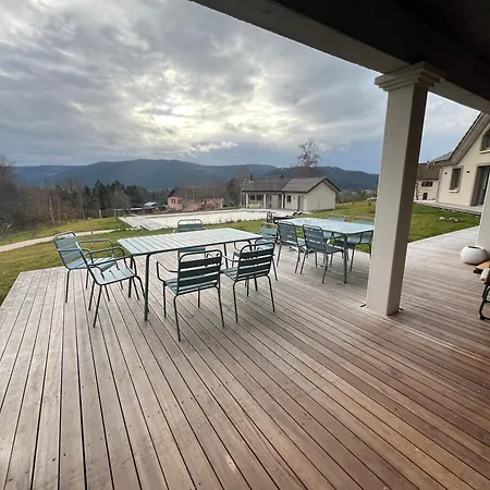 10 Personnes Accès Pmr Aux Normes Avec Grande Piscine * Sapois (Vosges)