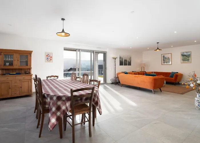 10 Personnes Acces Pmr Aux Normes Avec Grande Piscine