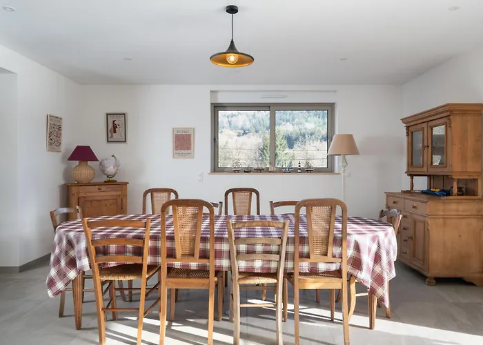 10 Personnes Acces Pmr Aux Normes Avec Grande Piscine Дом отдыха