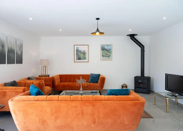 10 Personnes Acces Pmr Aux Normes Avec Grande Piscine Дом отдыха