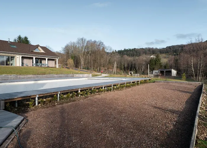 10 Personnes Acces Pmr Aux Normes Avec Grande Piscine Дом отдыха *