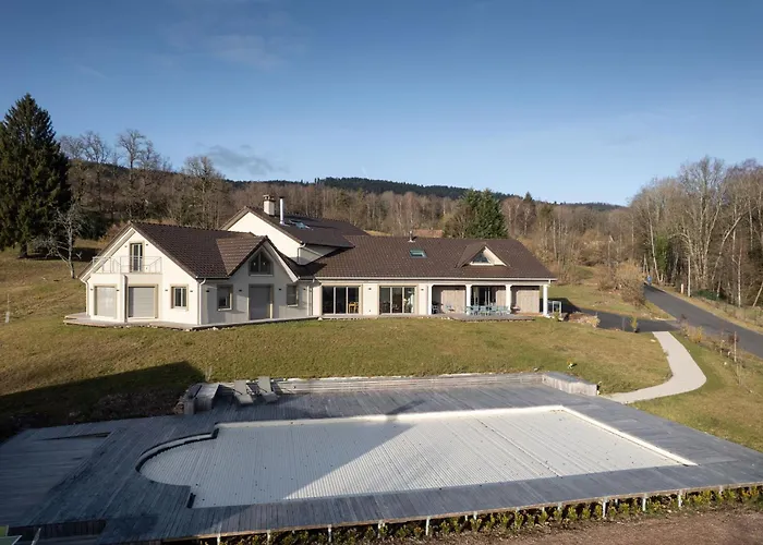 10 Personnes Acces Pmr Aux Normes Avec Grande Piscine Дом отдыха Sapois (Vosges)