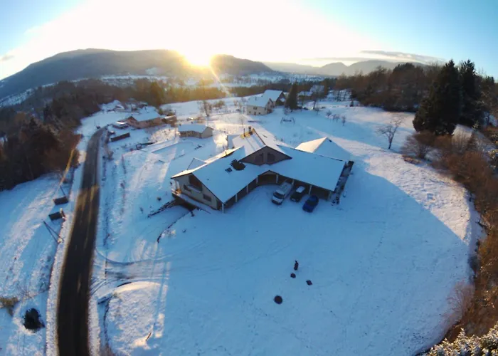 10 Personnes Acces Pmr Aux Normes Avec Grande Piscine Дом отдыха